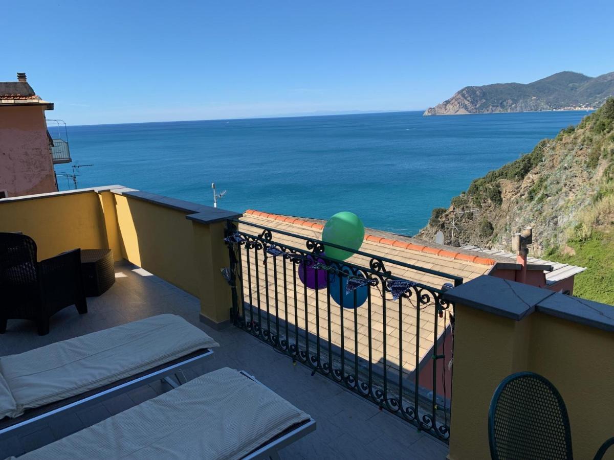 Affittacamere Le Terrazze Corniglia Exteriör bild